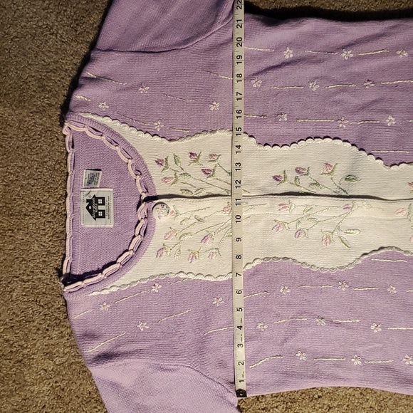 Like new! Vintage Storybook Knits 2pc rosebud sweater set - Picture 9 of 9